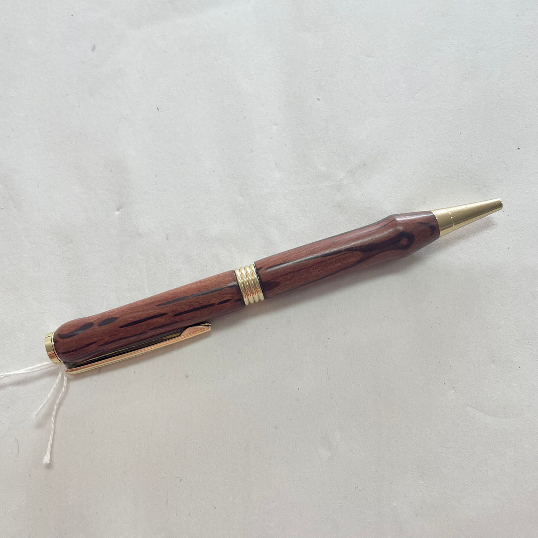 Shaky hands woodcraft Hairy Oak pen